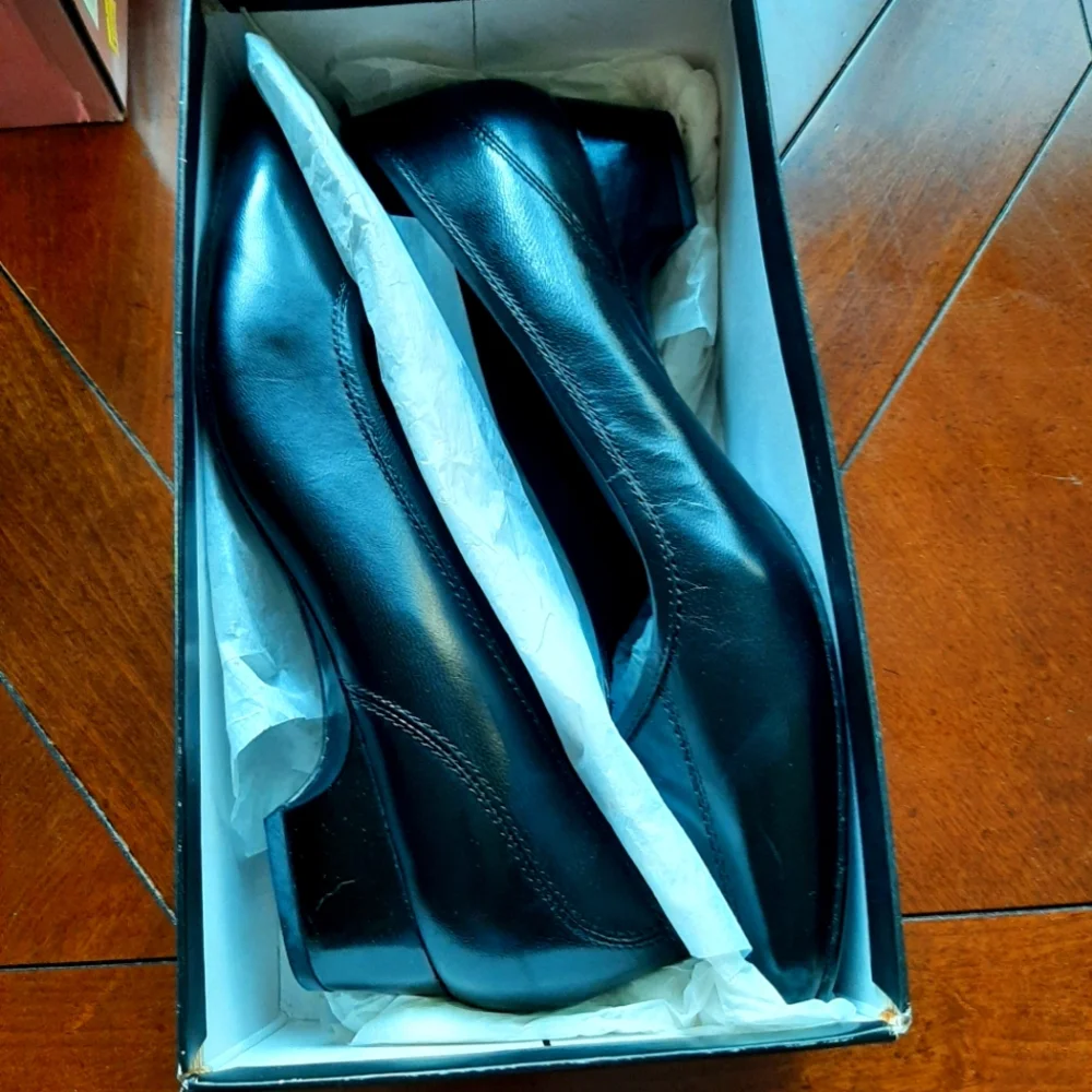 Easy Spirit Ilene Black Leather Square Toe Dress Shoes Size 10